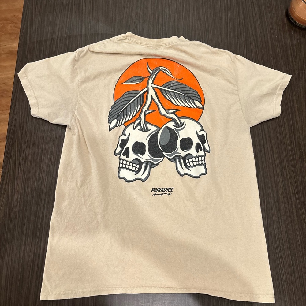 Pairadice beige and orange tee